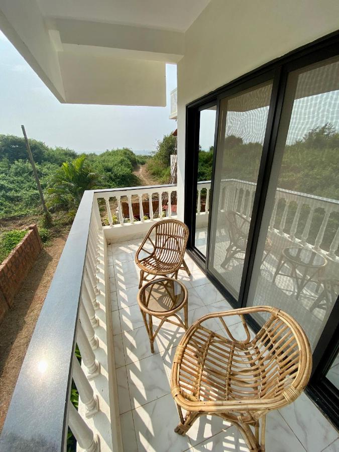 Shanu'S Seaside Inn - A Guesthouse, 100 Metres To Candolim Beach Extérieur photo